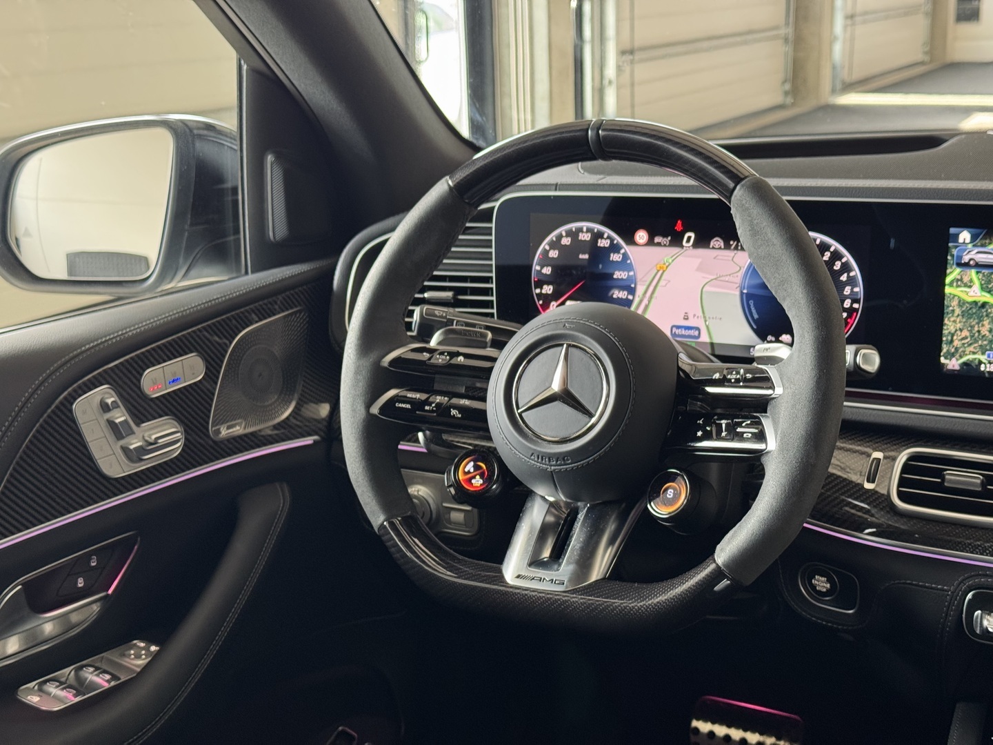 MERCEDES-BENZ GLE 53 AMG 13