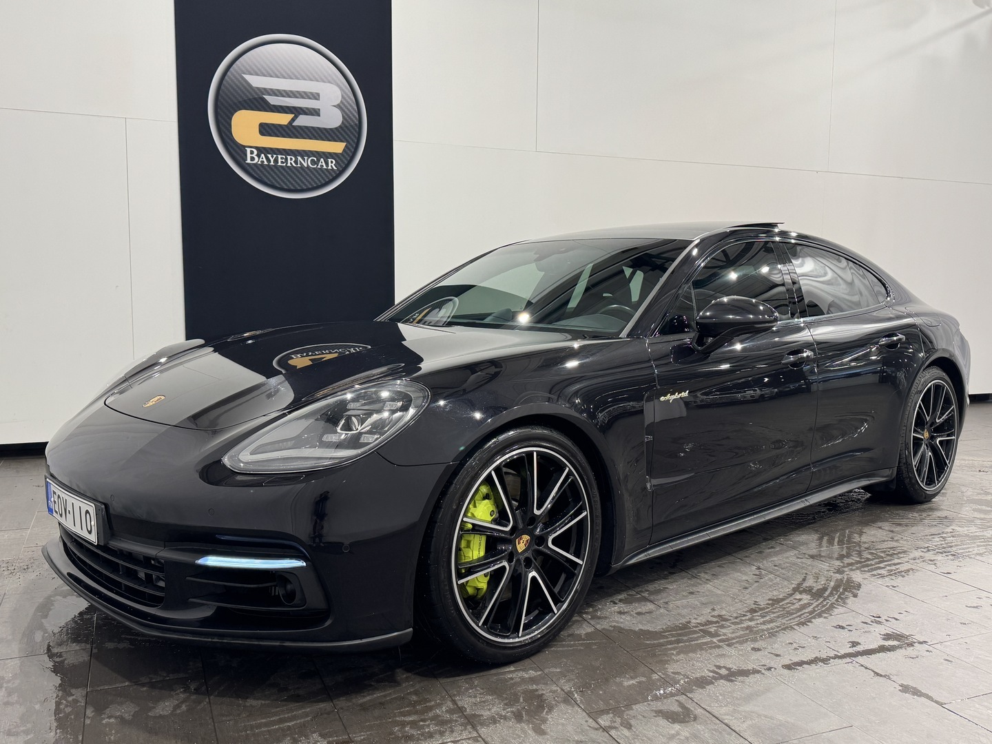 PORSCHE Panamera 2017