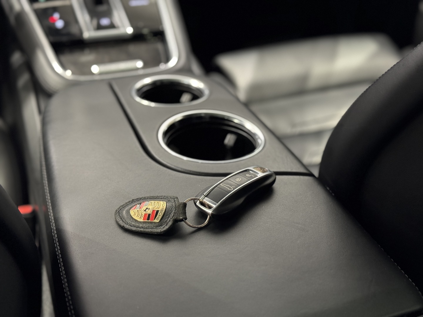 PORSCHE Panamera 2017