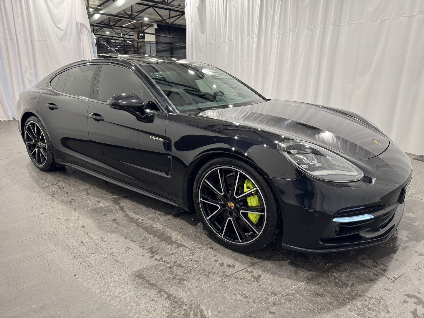 PORSCHE Panamera 2017