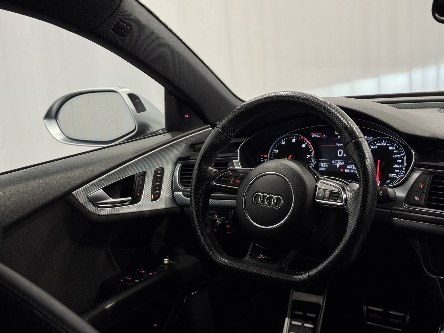 AUDI RS7 13