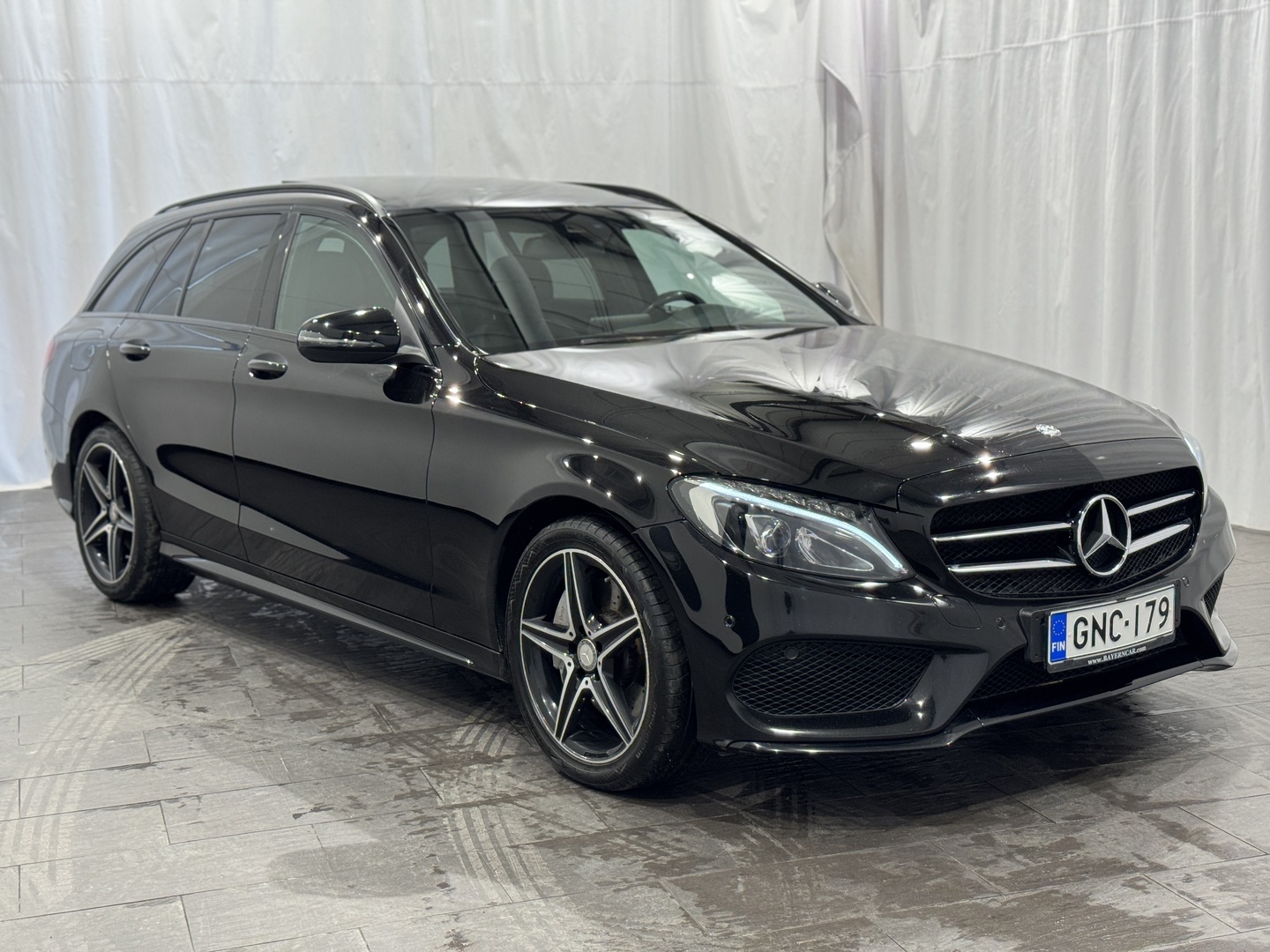 MERCEDES-BENZ C 2015