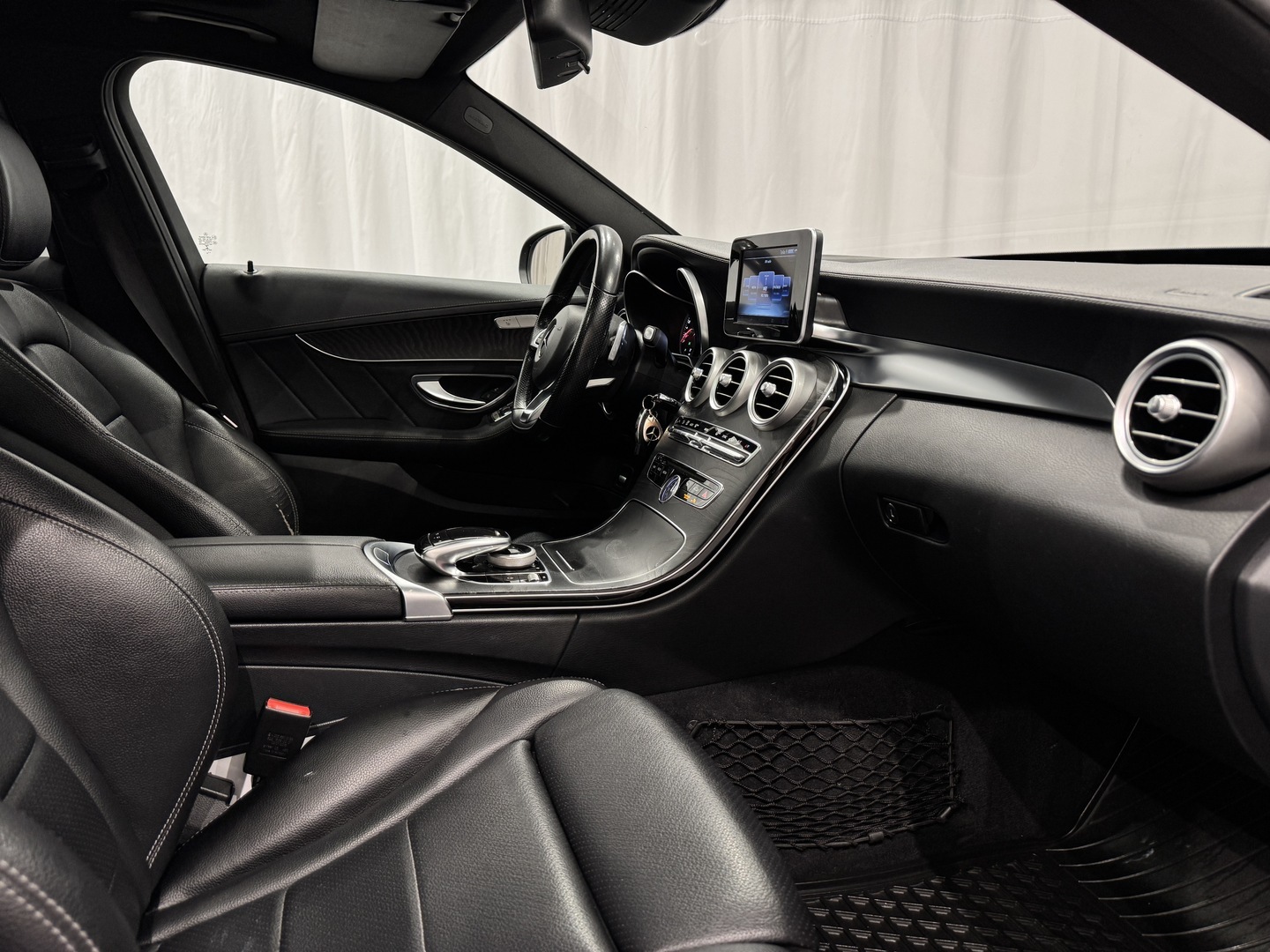 MERCEDES-BENZ C 2015