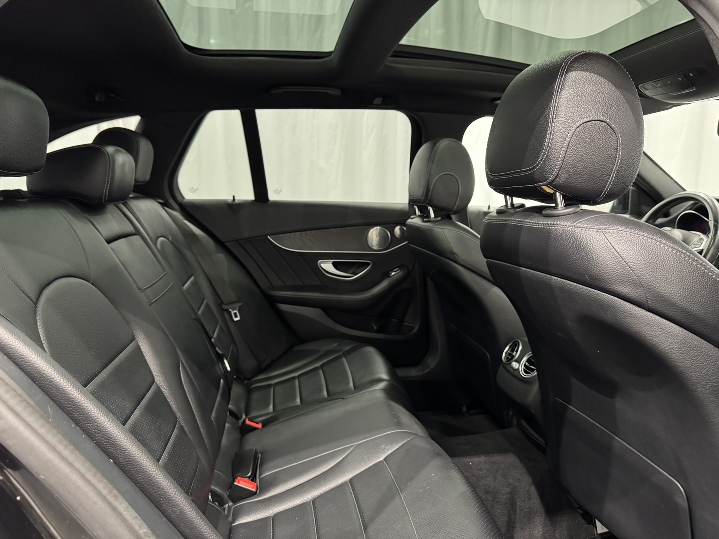 MERCEDES-BENZ C 2015