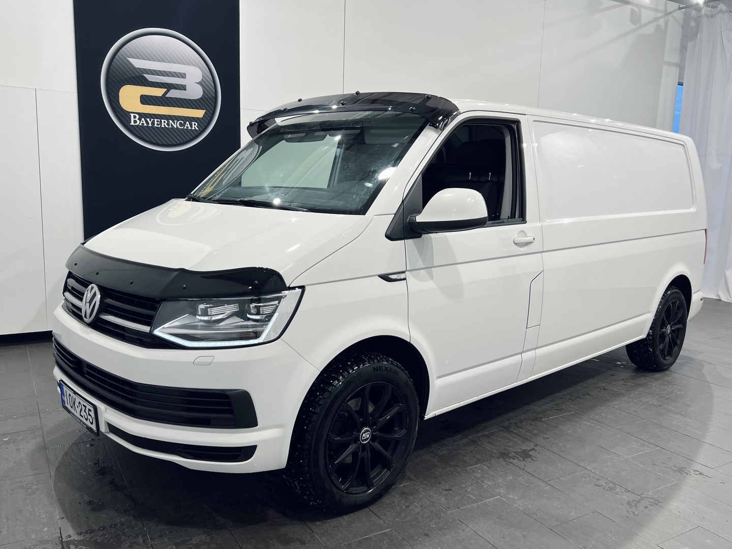 VOLKSWAGEN Transporter 2018