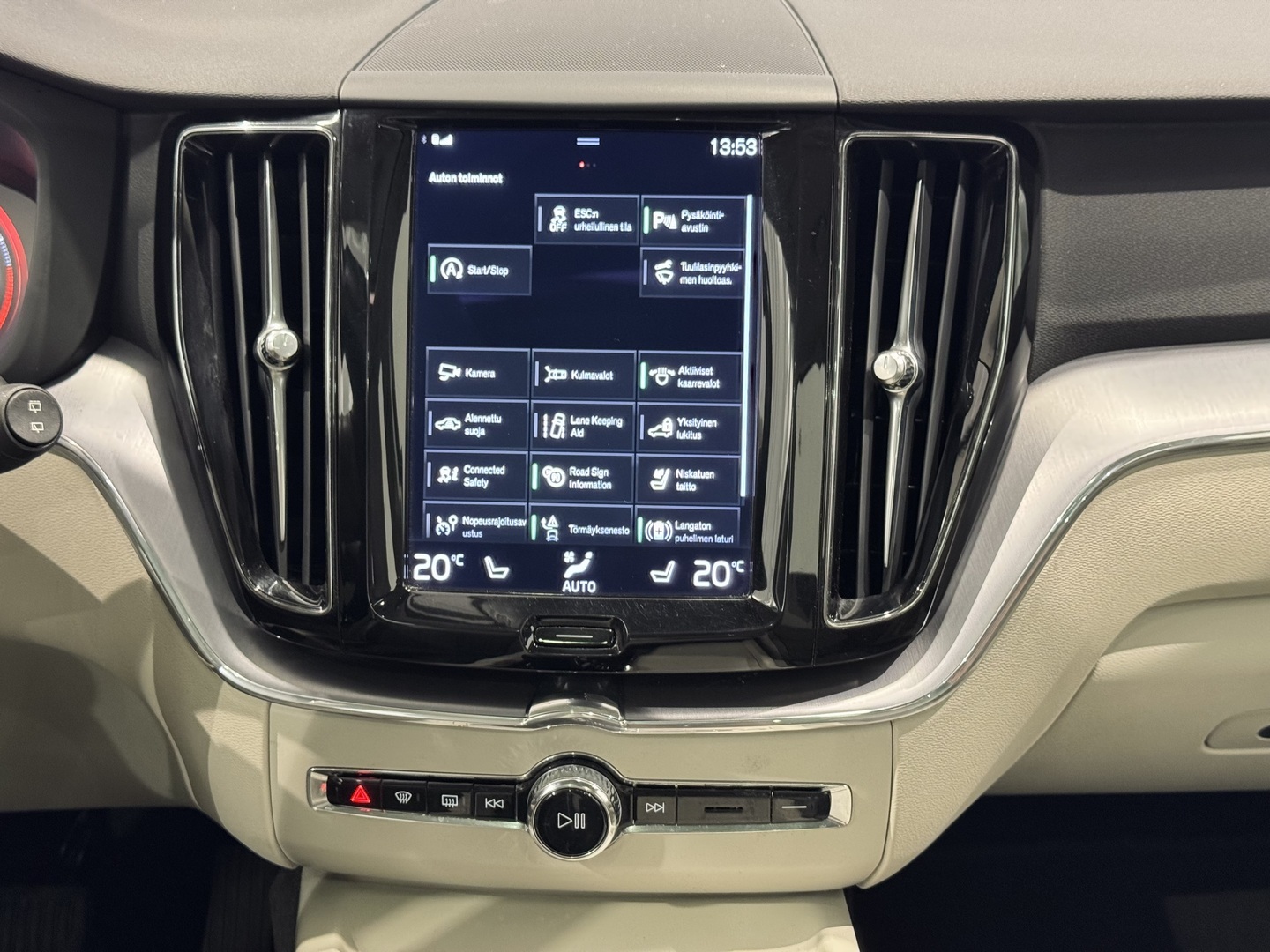 VOLVO XC60 12