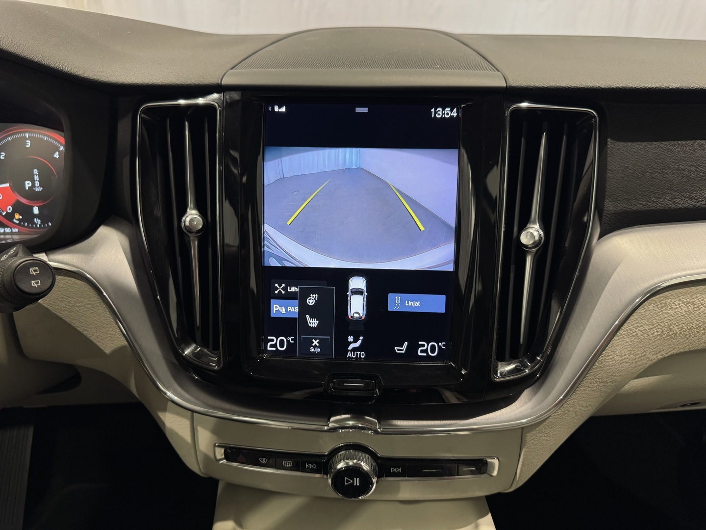 VOLVO XC60 13