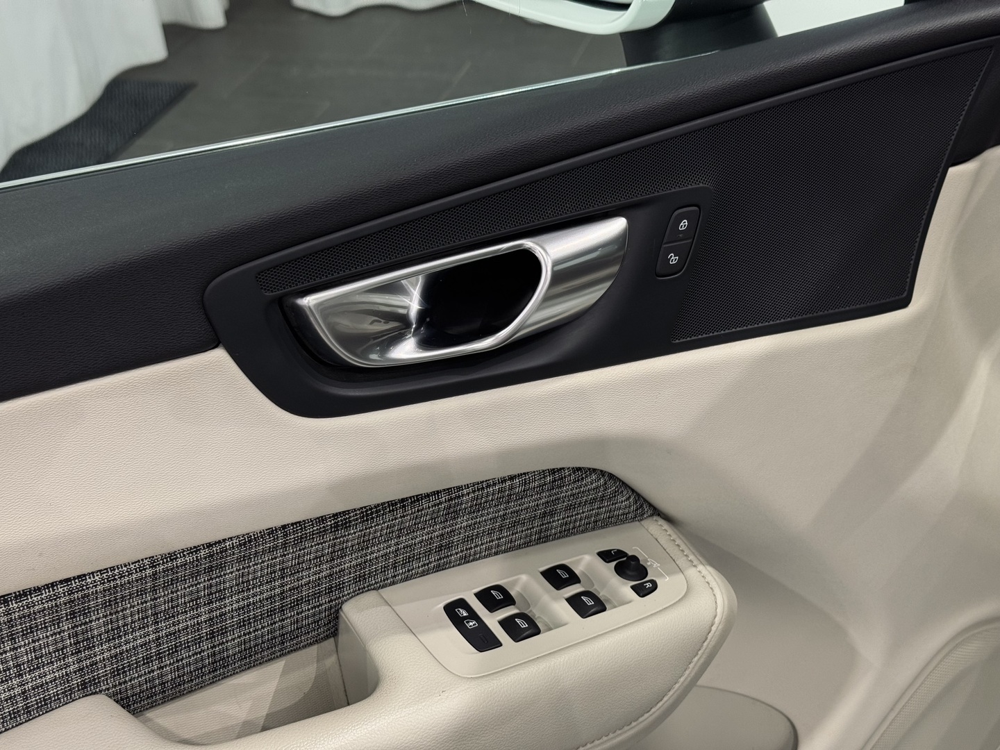 VOLVO XC60 17
