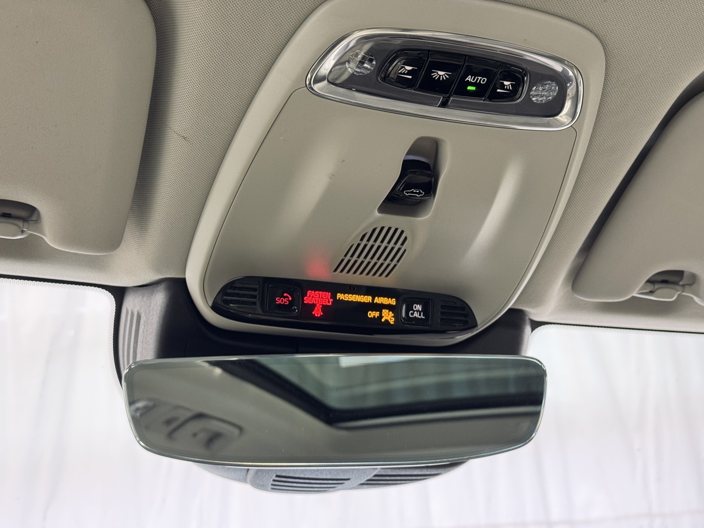 VOLVO XC60 18