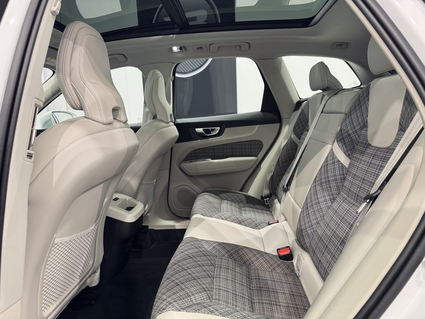 VOLVO XC60 9