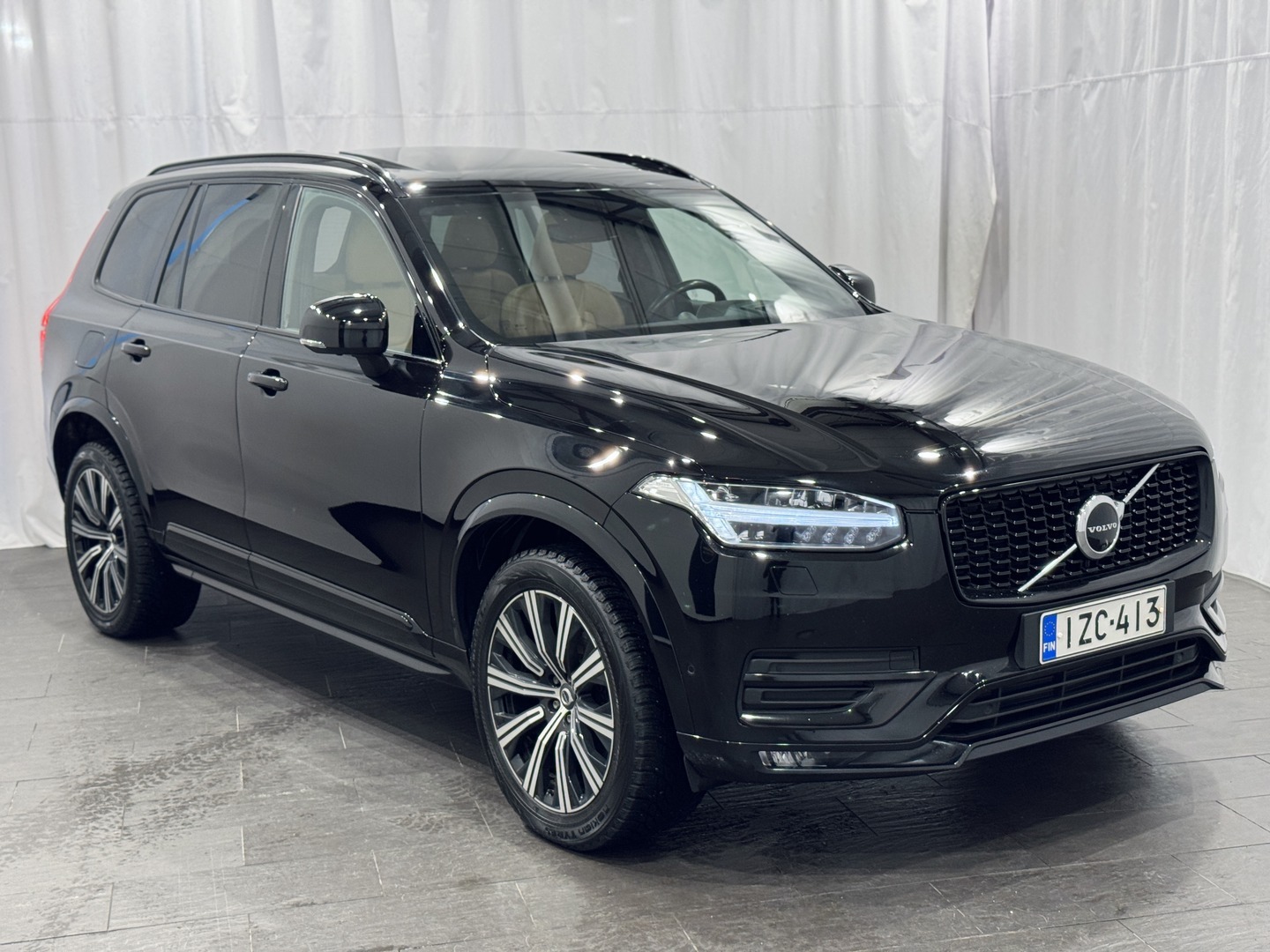 VOLVO XC90 2021