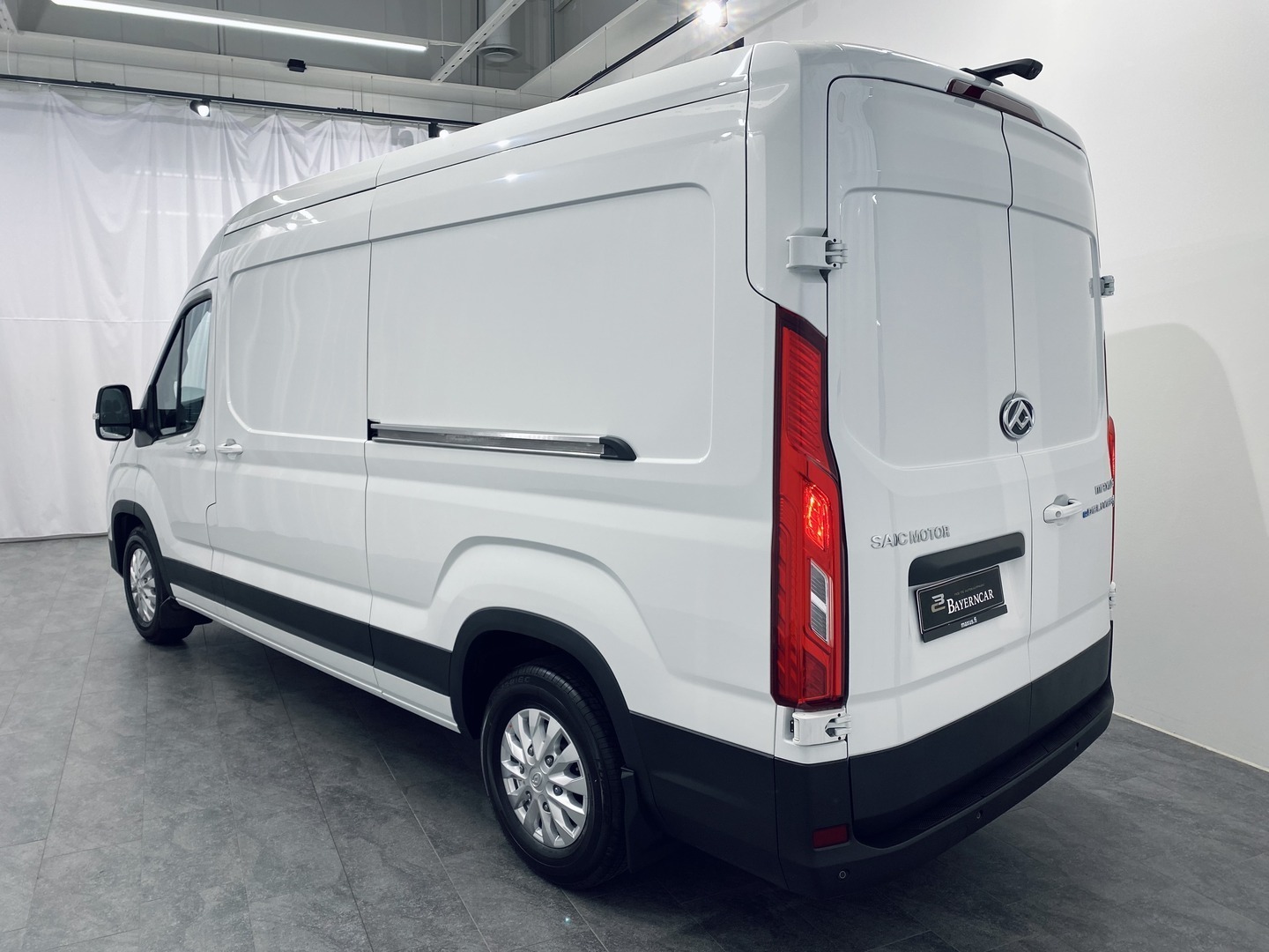 MAXUS e-Deliver 9 2