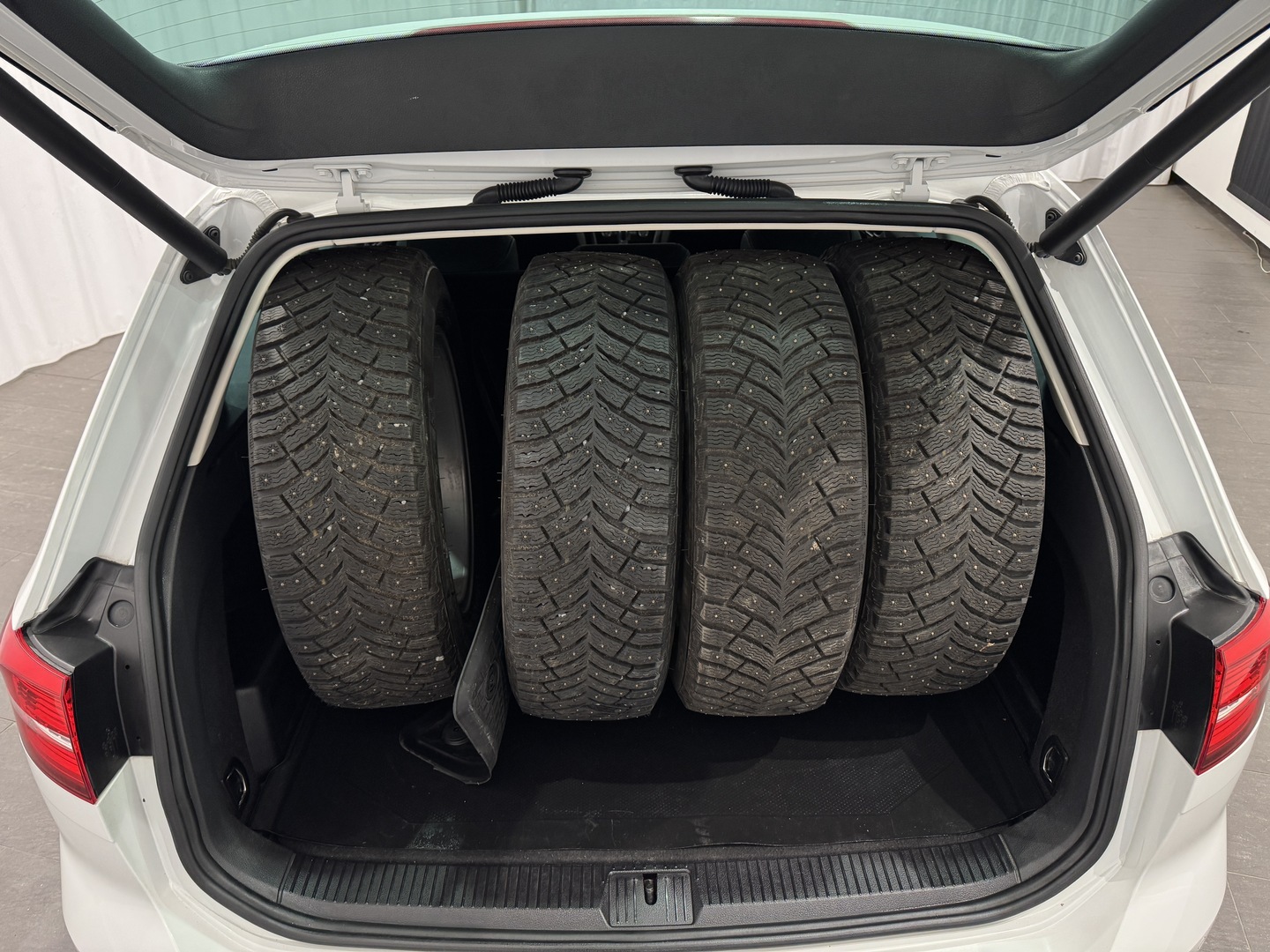 VOLKSWAGEN Passat 2018