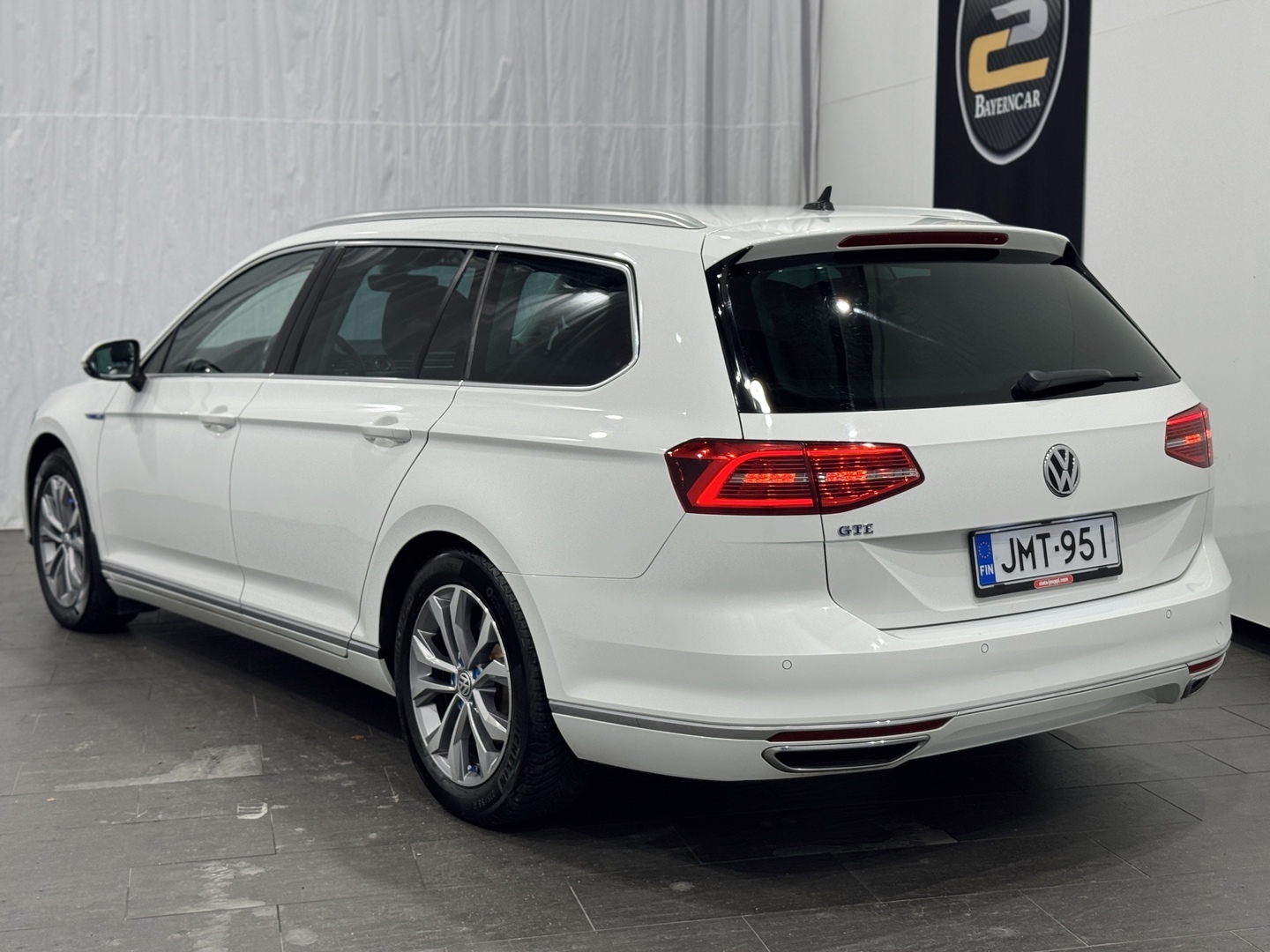 VOLKSWAGEN Passat 2018