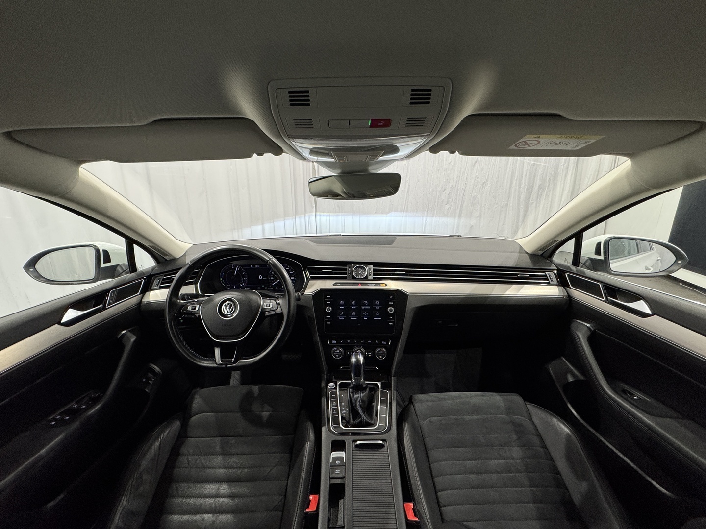 VOLKSWAGEN Passat 2018