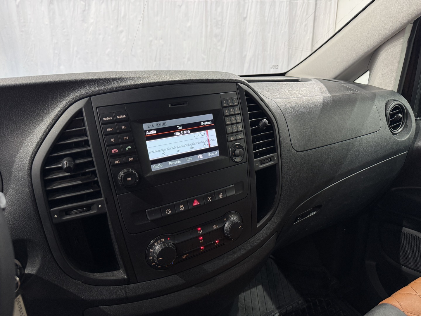 MERCEDES-BENZ Vito 2016