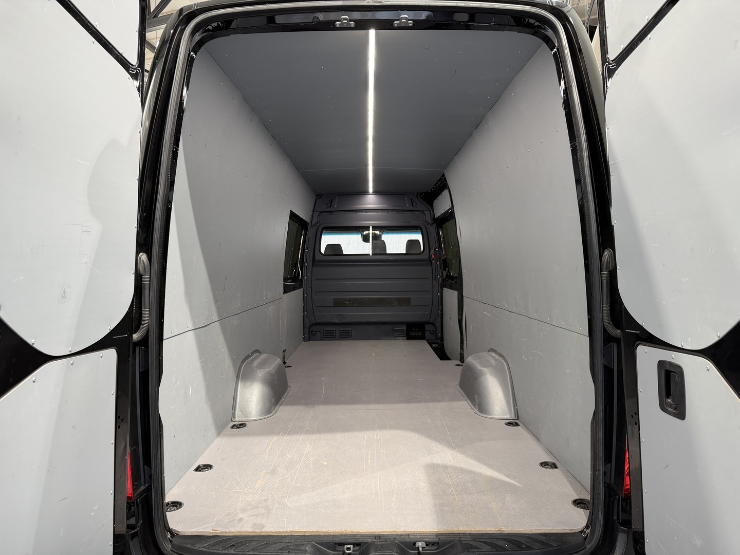 MERCEDES-BENZ SPRINTER 2023