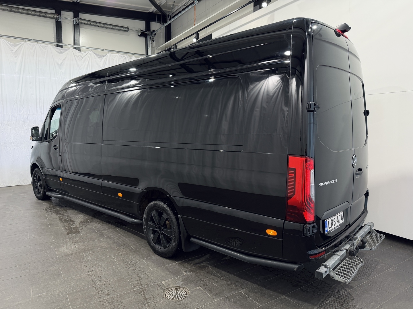 MERCEDES-BENZ SPRINTER 2023