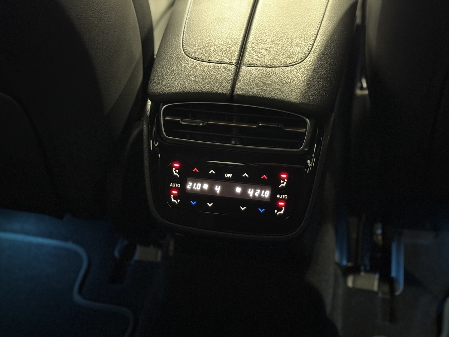 MERCEDES-BENZ EQE 2023