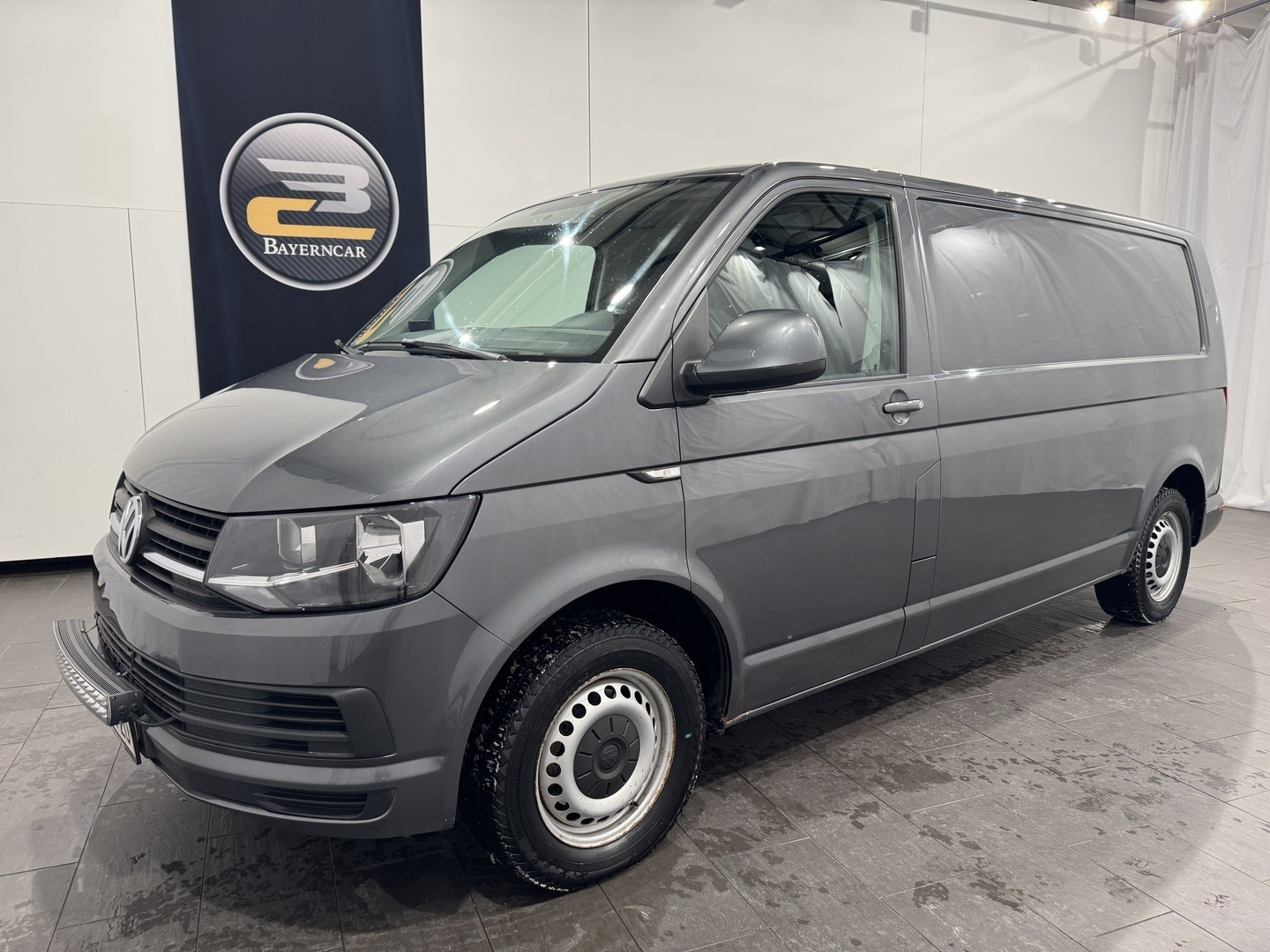 VOLKSWAGEN Transporter 2016