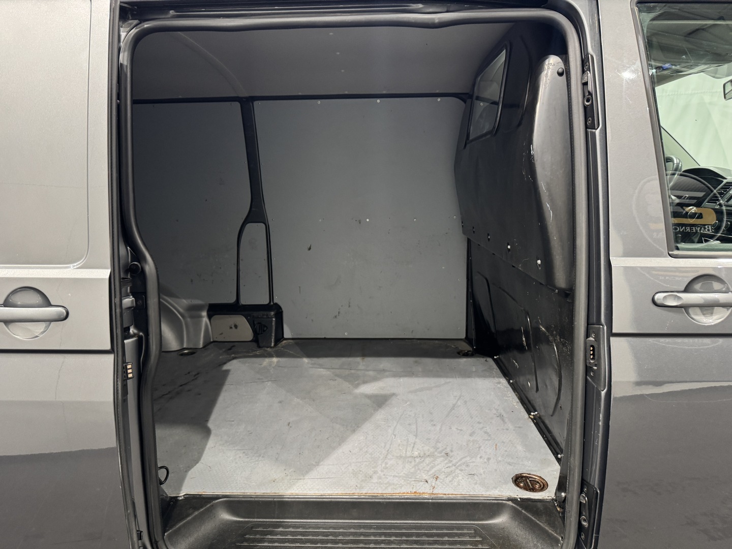 VOLKSWAGEN Transporter 2016