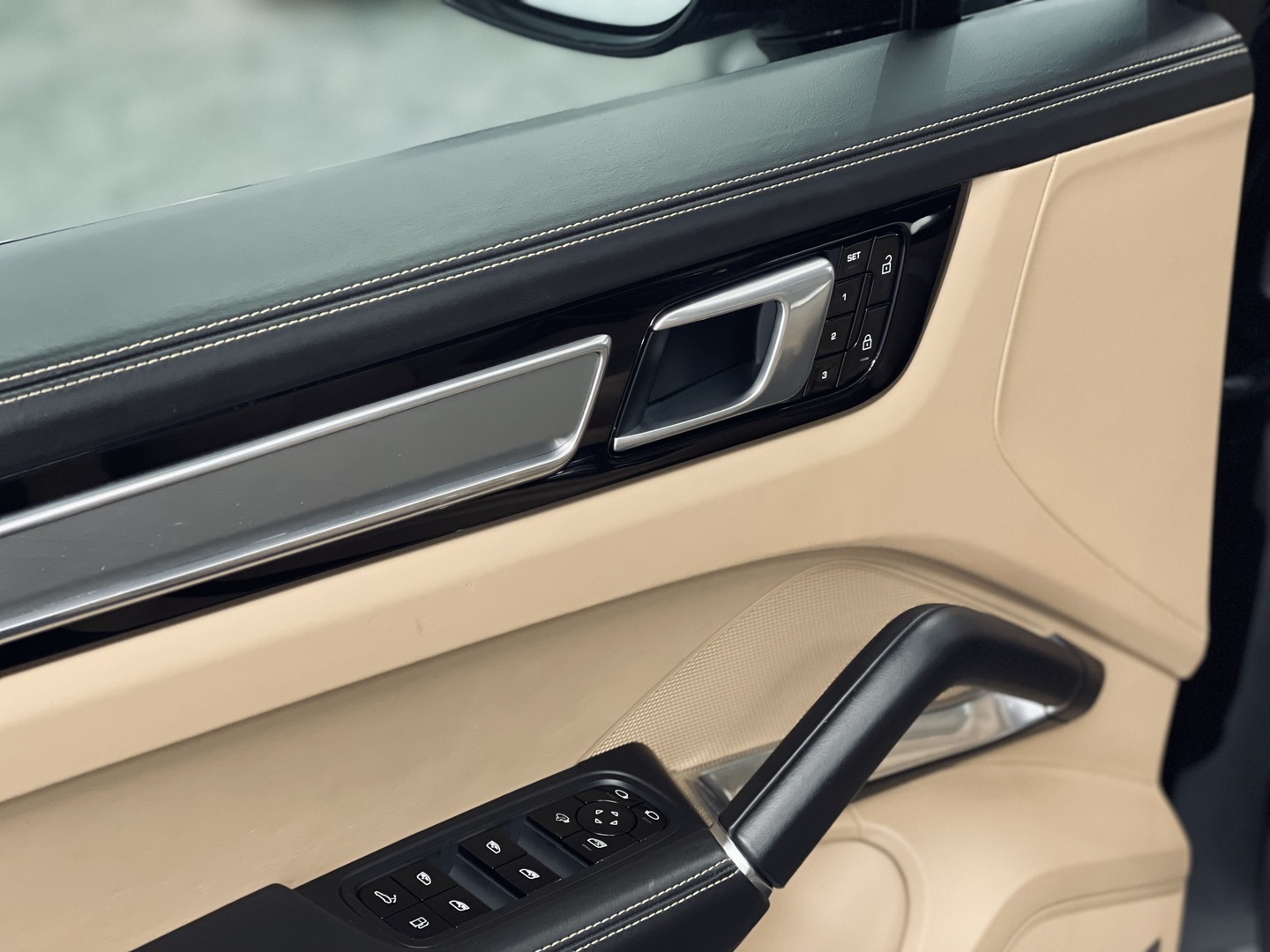 PORSCHE Cayenne 2020