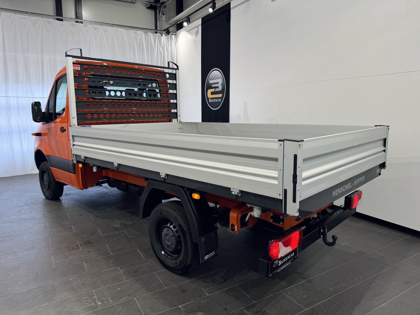 MERCEDES-BENZ SPRINTER 2023