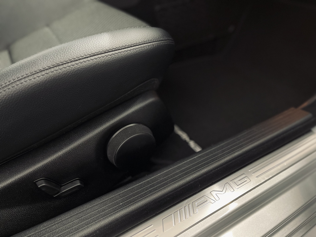 MERCEDES-BENZ C 63 AMG 2008