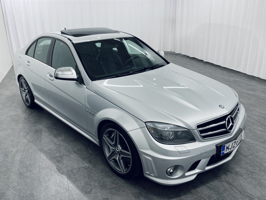 MERCEDES-BENZ C 63 AMG 2008