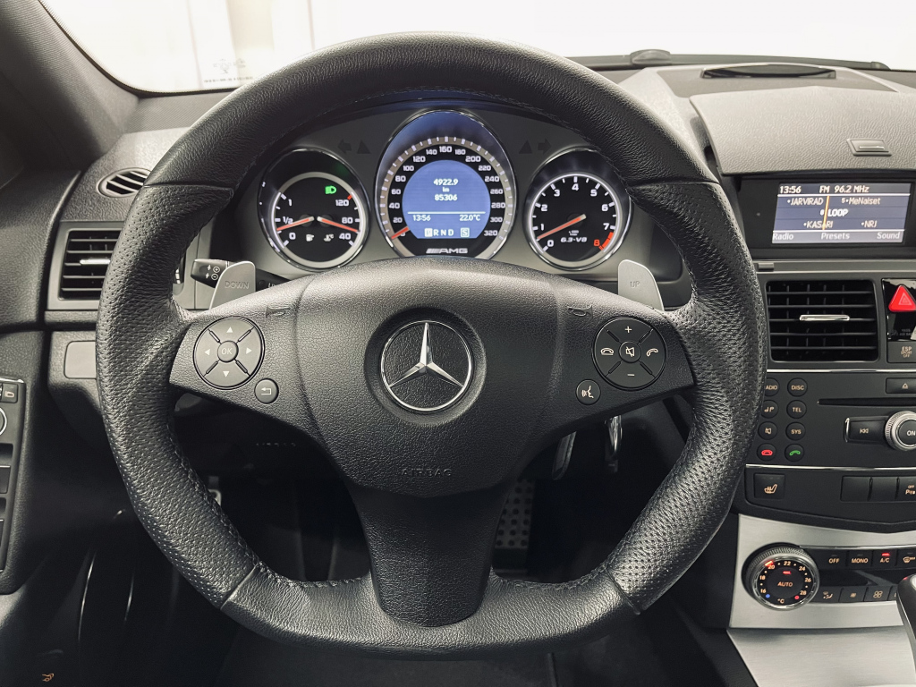 MERCEDES-BENZ C 63 AMG 2008