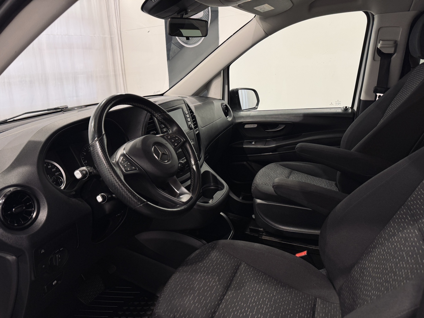 MERCEDES-BENZ VITO 2021