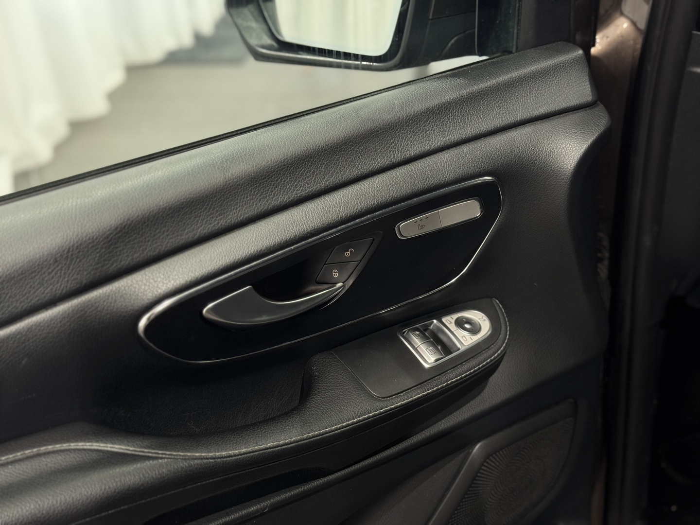 MERCEDES-BENZ V 2017