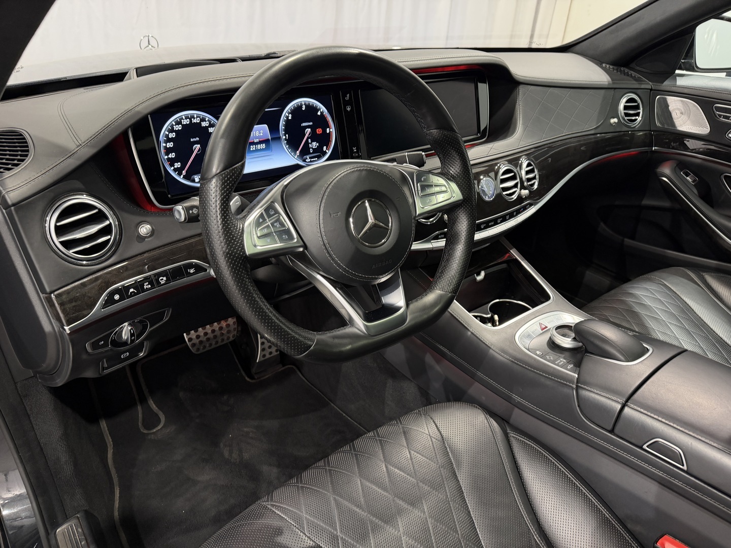 MERCEDES-BENZ S 6
