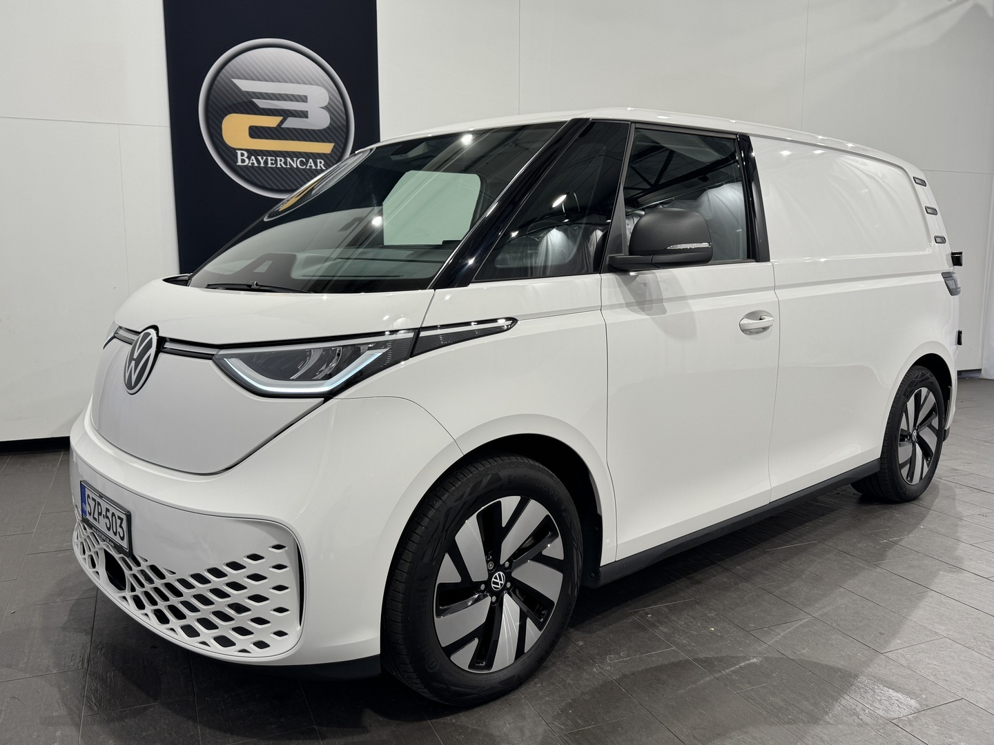 VOLKSWAGEN ID. BUZZ CARGO 1