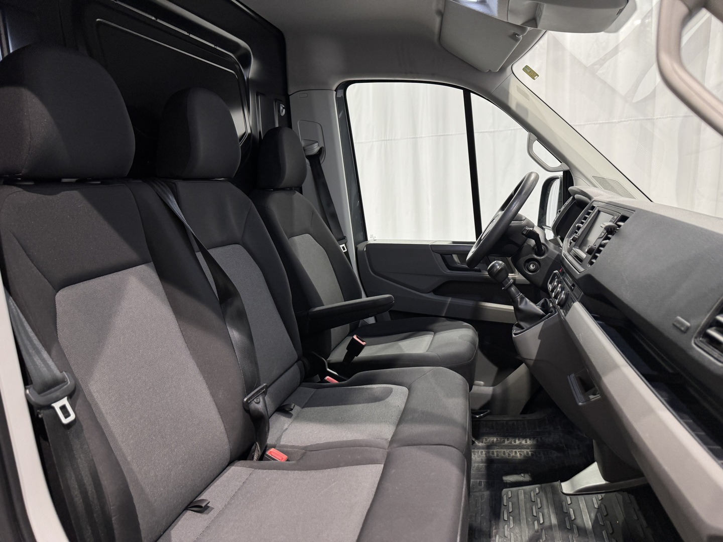 VOLKSWAGEN Crafter 6