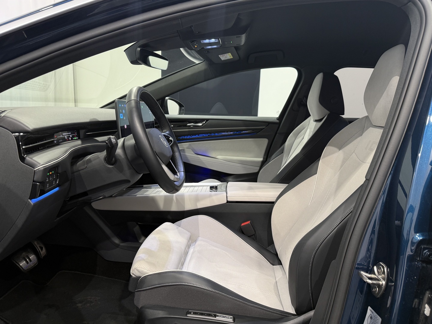 VOLKSWAGEN ID.7 2025