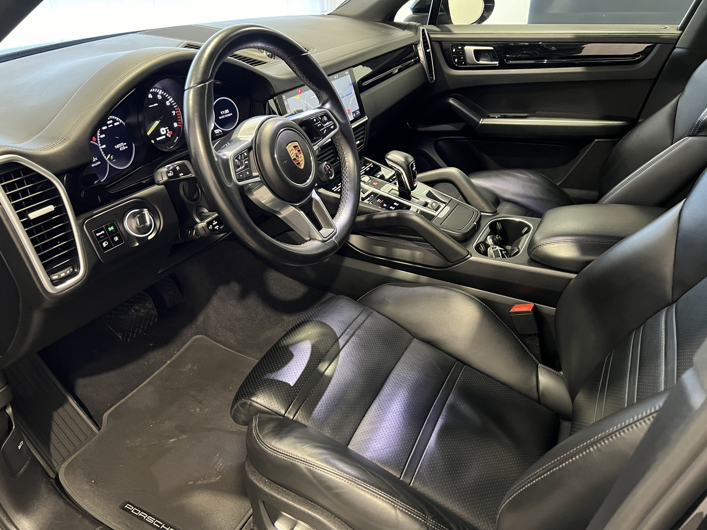 PORSCHE Cayenne 2019