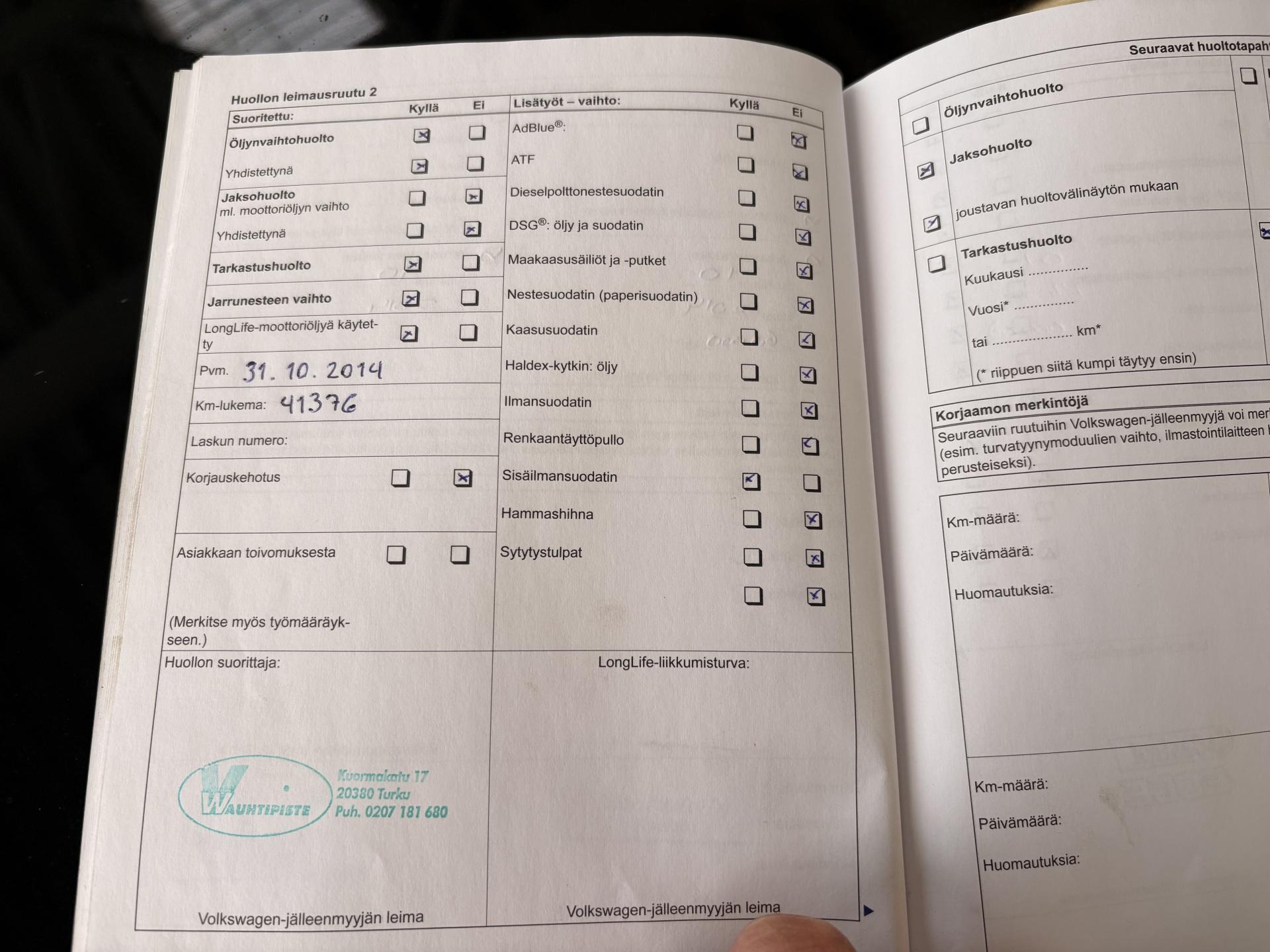 VOLKSWAGEN Passat 2011