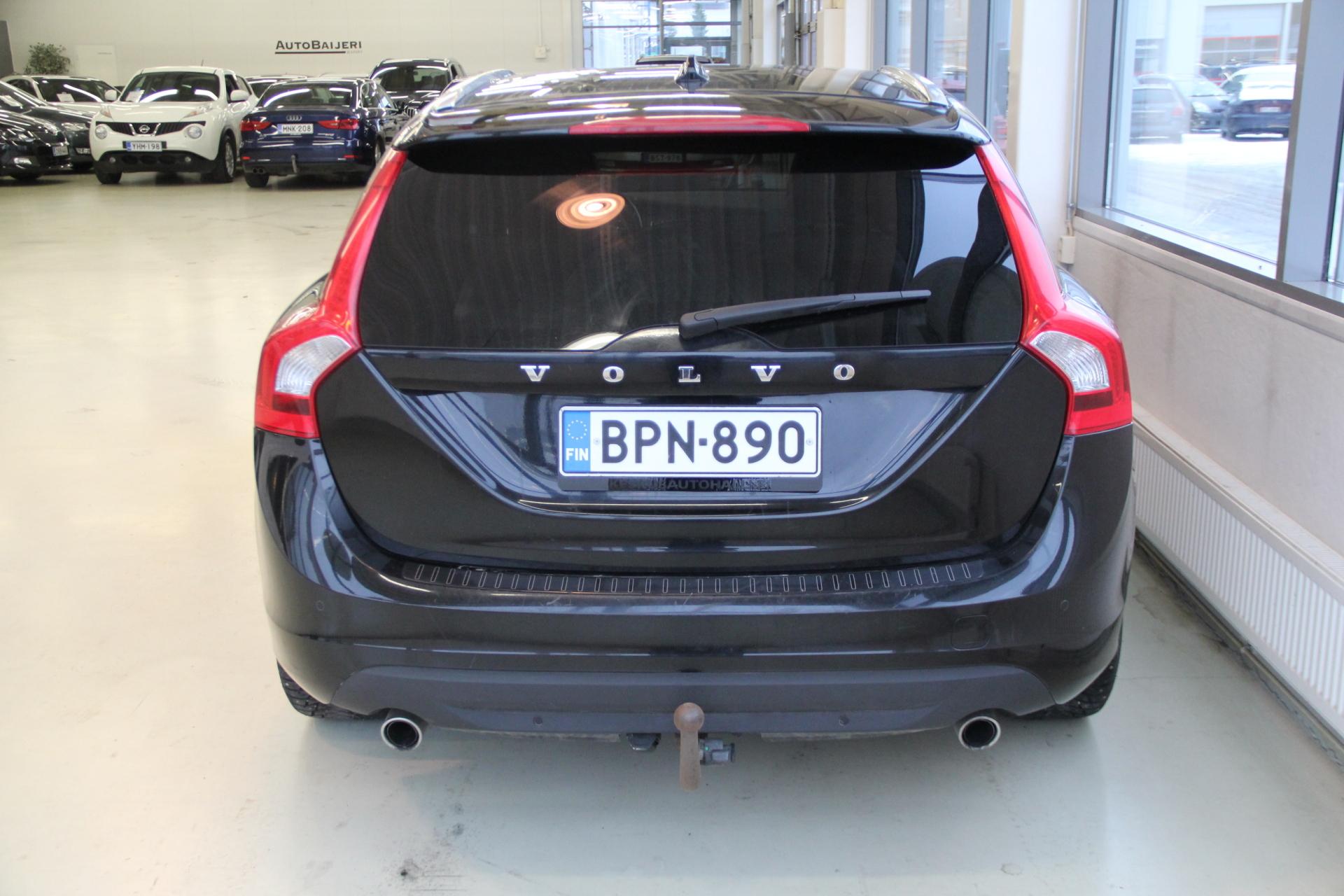 VOLVO V60 2011