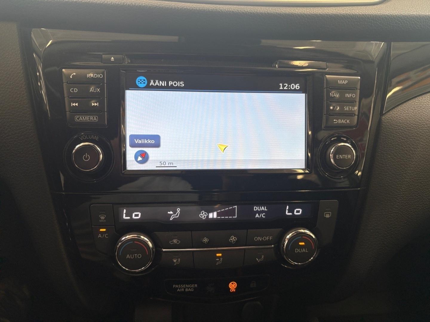 NISSAN Qashqai 2015