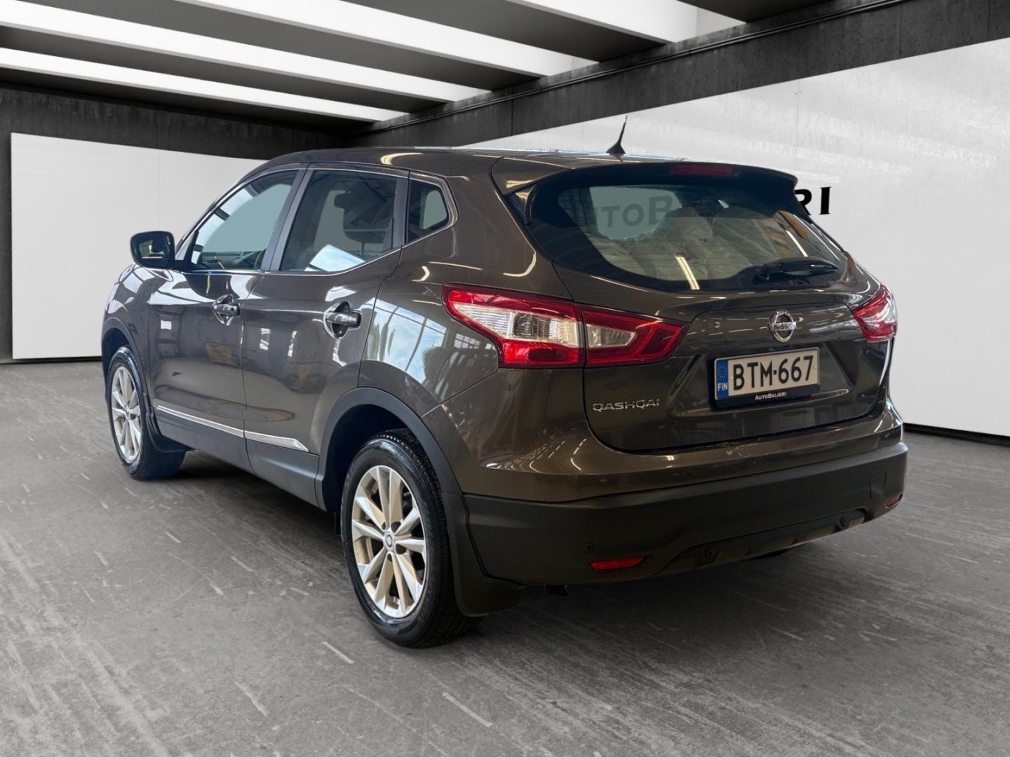 NISSAN Qashqai 2015