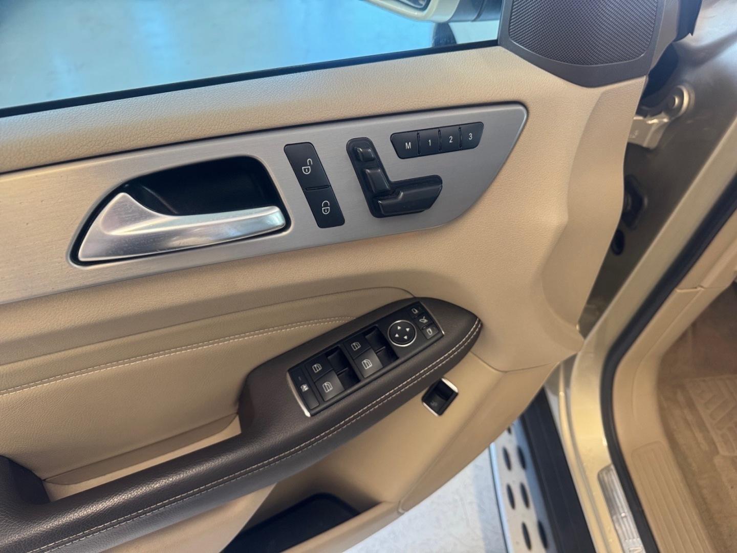 MERCEDES-BENZ ML 2012
