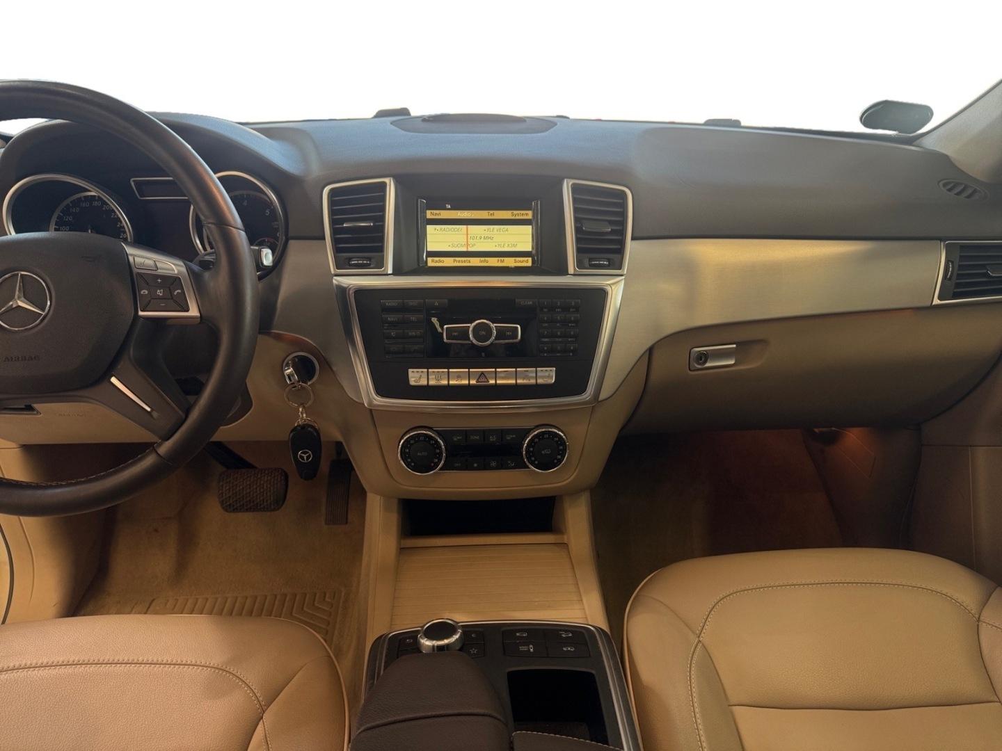 MERCEDES-BENZ ML 2012