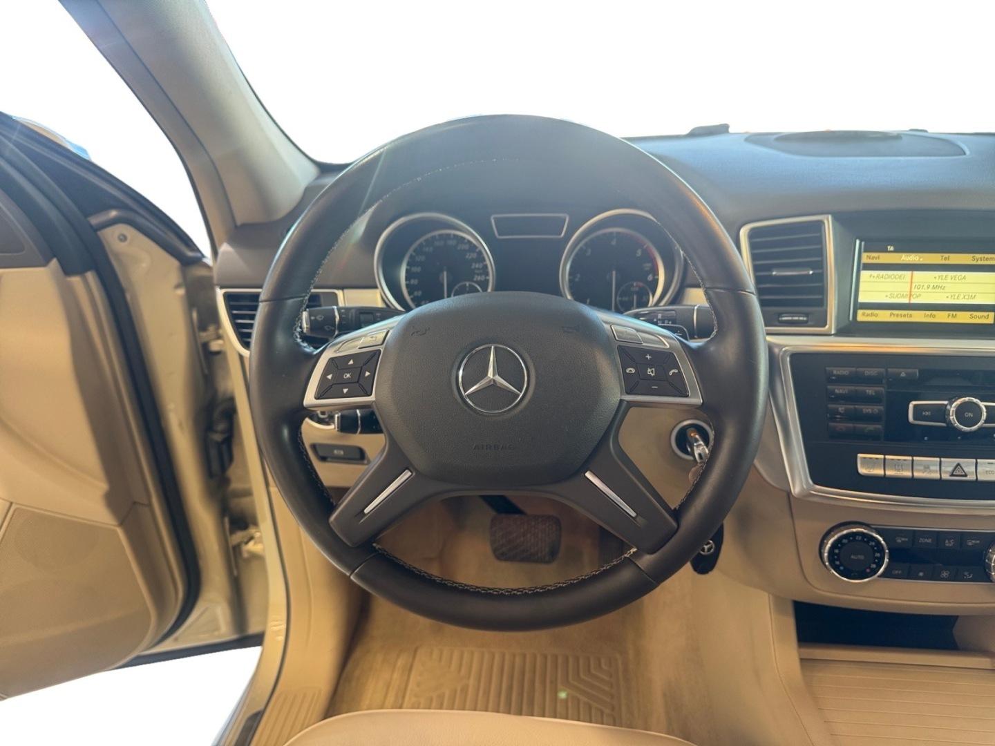 MERCEDES-BENZ ML 2012