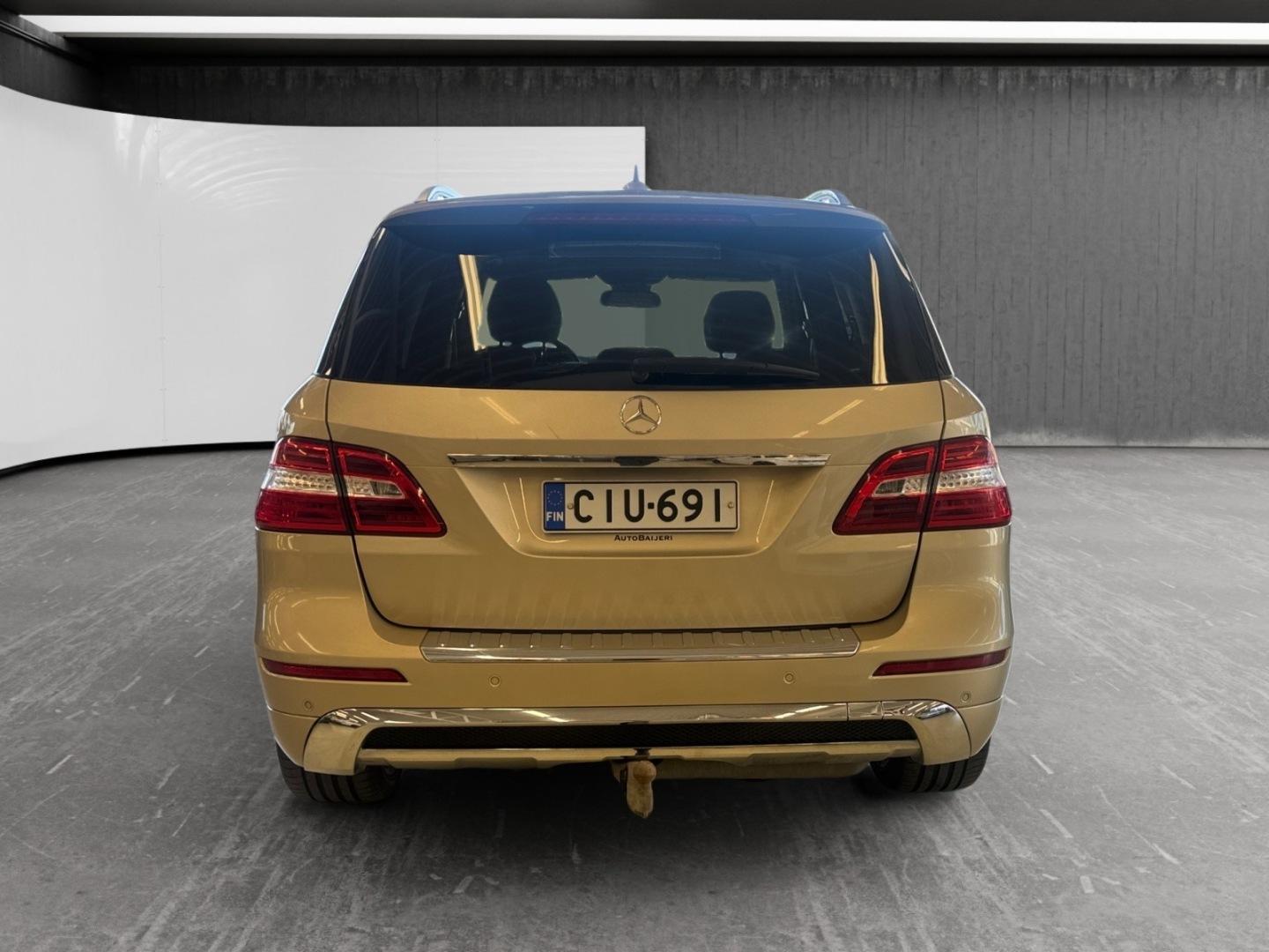 MERCEDES-BENZ ML 2012