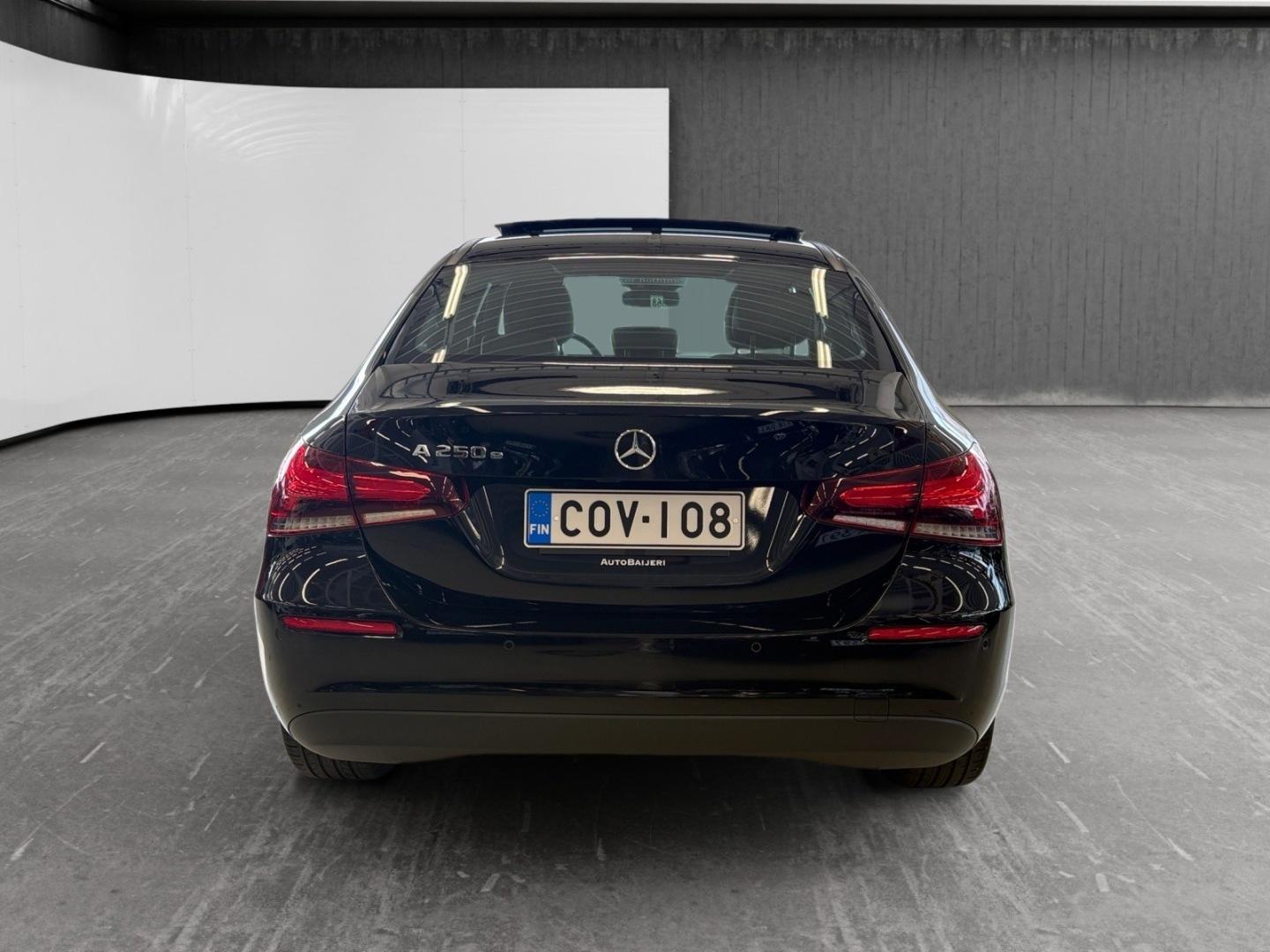 MERCEDES-BENZ A 2019