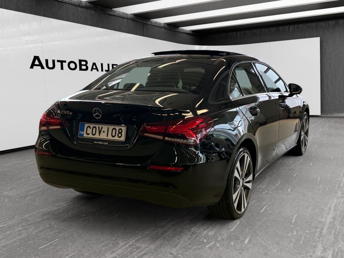 MERCEDES-BENZ A 2019