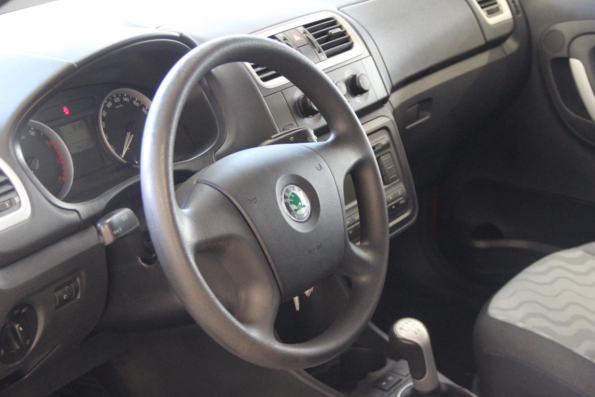 SKODA Fabia 2009