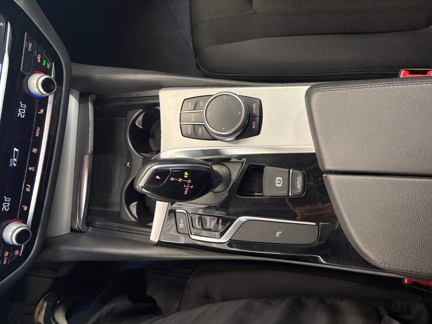 BMW 518 2018