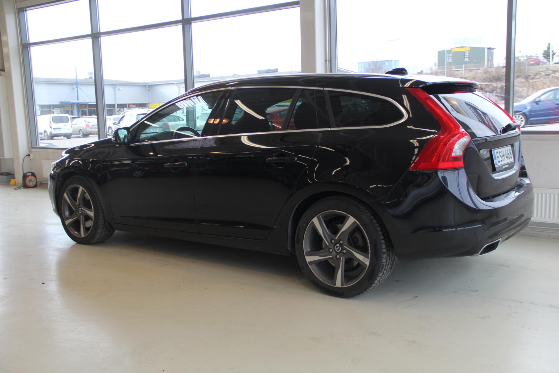 VOLVO V60 2013